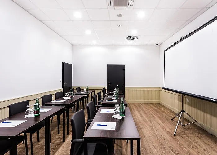 Barok And 3* Братислава