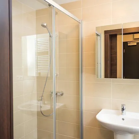 Barok And Μπρατισλάβα